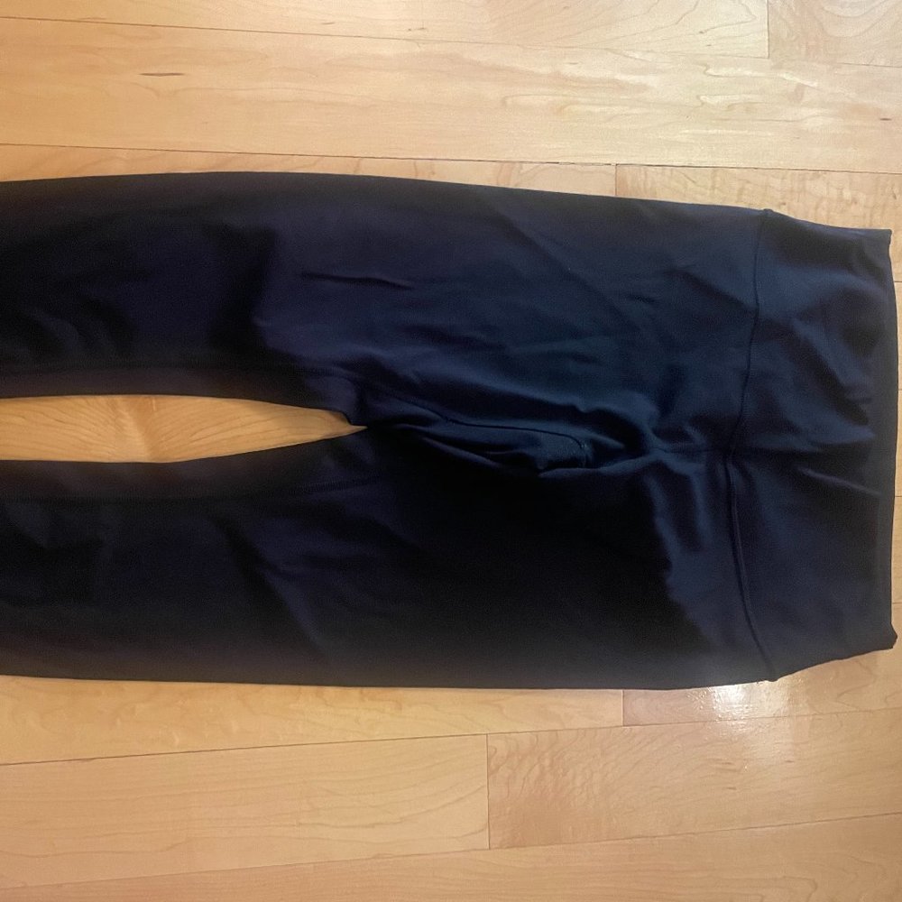 Lululemon leggings size 8